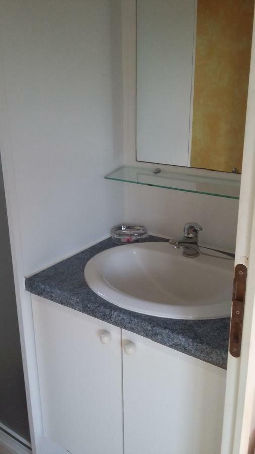 Mobile Home A Louannec Bagian luar foto